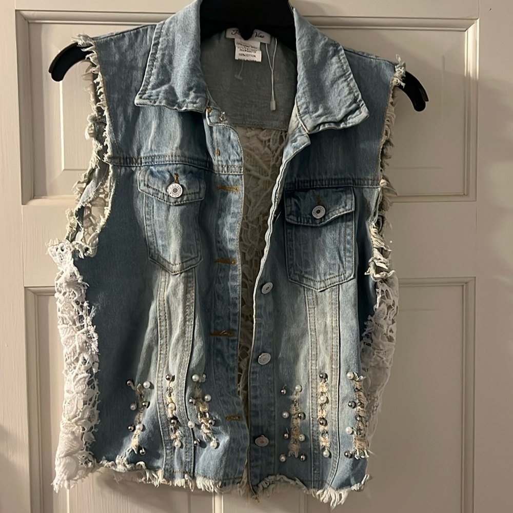 Women’s denim vest Large